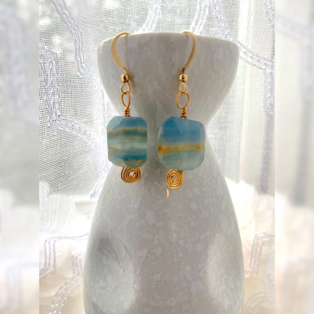 Handmadeโ Calcite Stone Dangle Earrings